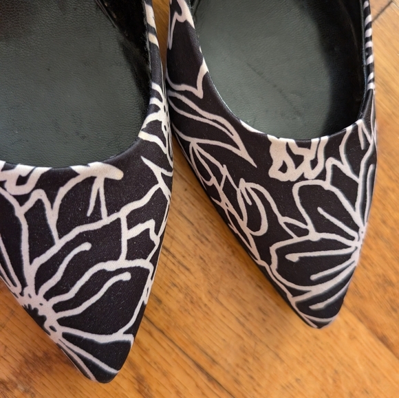 Nine West Black & White Floral Kitten Heels - Picture 3 of 7